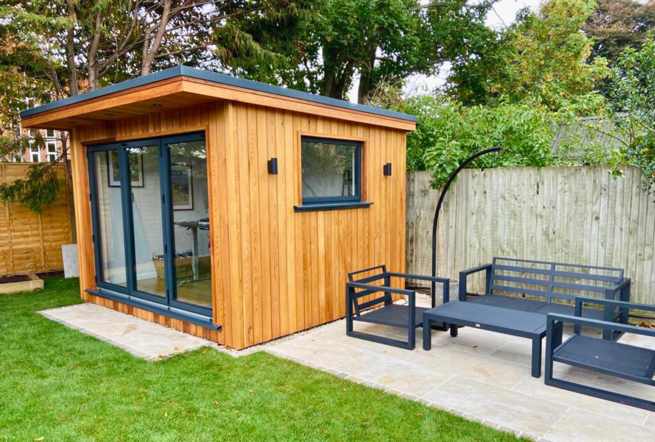 Small garden room designed and built by Mypods