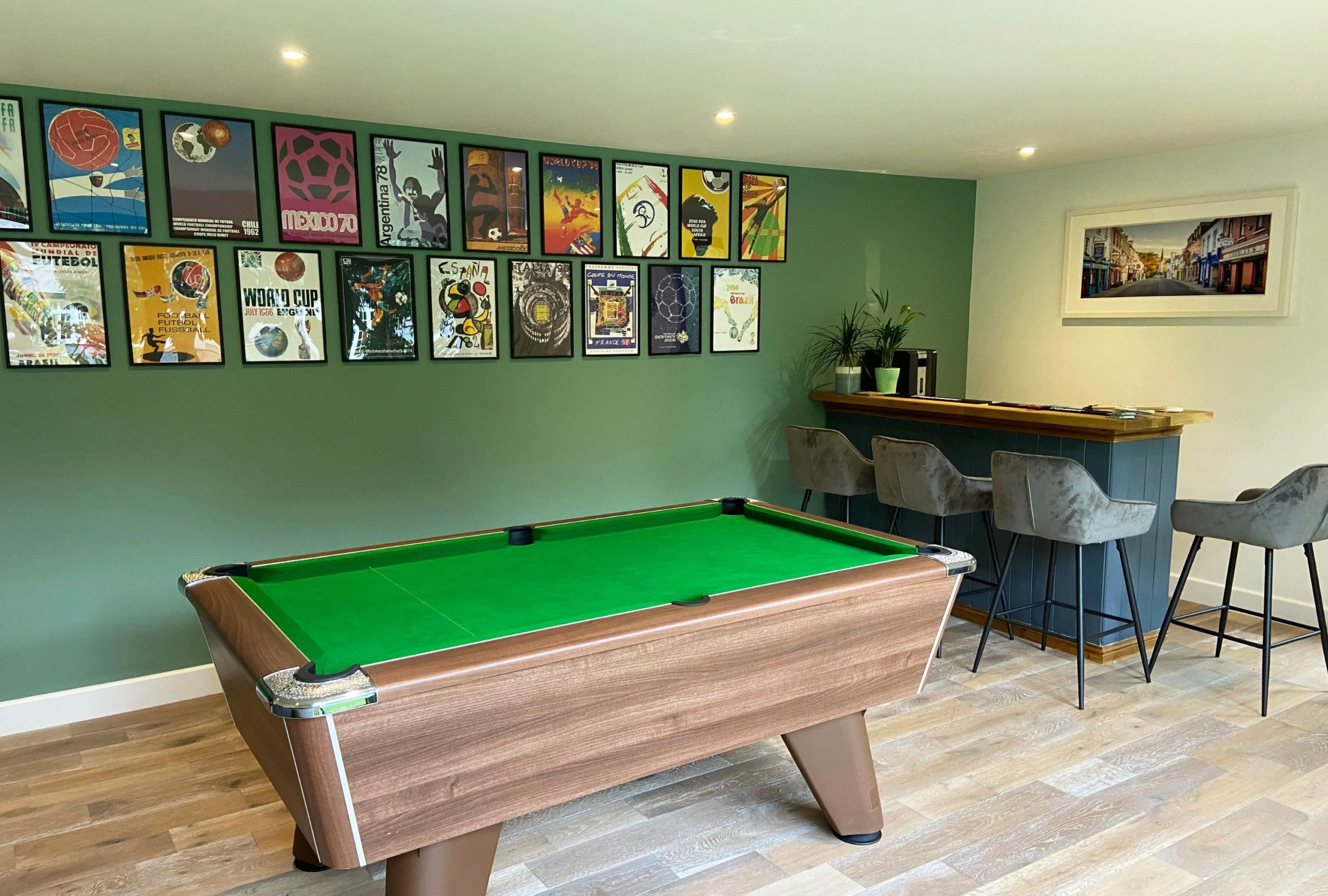 Fabulous family garden room in a stunning garden in Sevenoaks, built by Mypoods