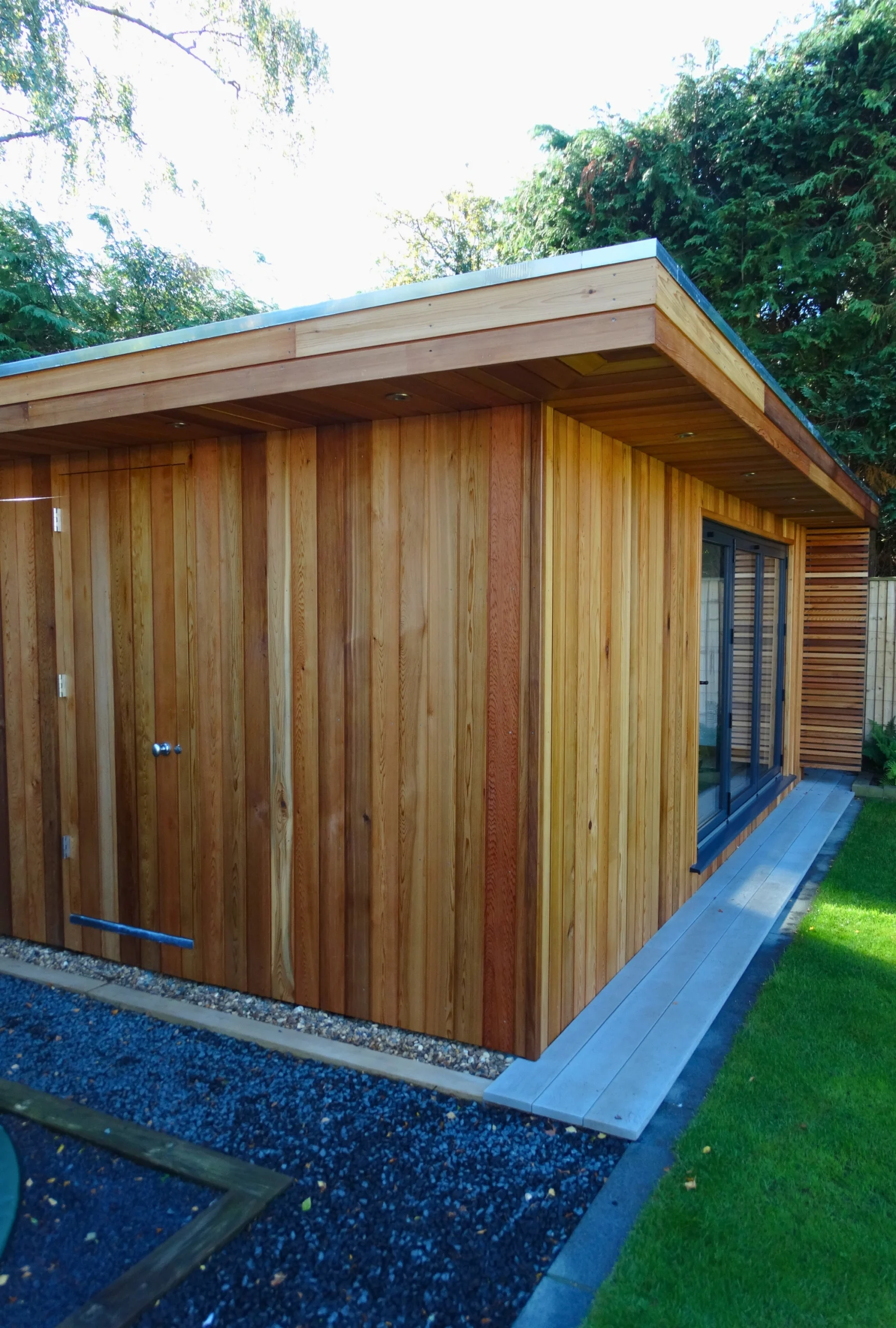 Western Red Cedar clad garden studio in Sevenoaks, near Tunbridge Wells in Kent